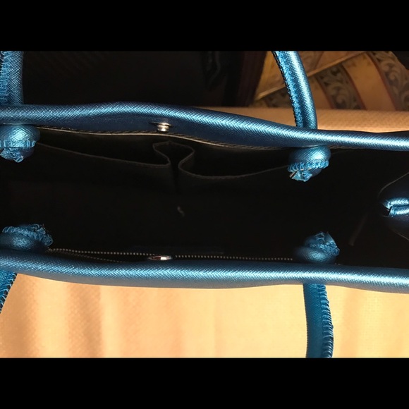 Marc Jacobs Metallic Shopper Tote - Picture 3 of 3